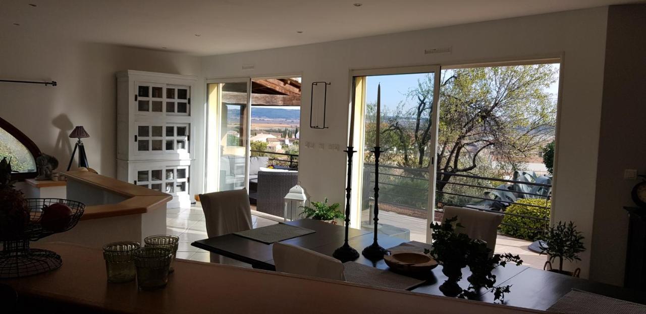 Beautiful Villa With A Stunning View Roujan Екстериор снимка