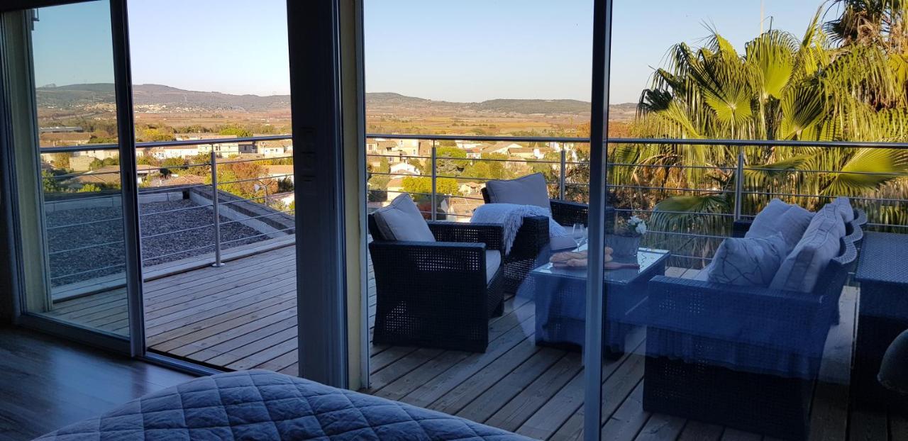 Beautiful Villa With A Stunning View Roujan Екстериор снимка