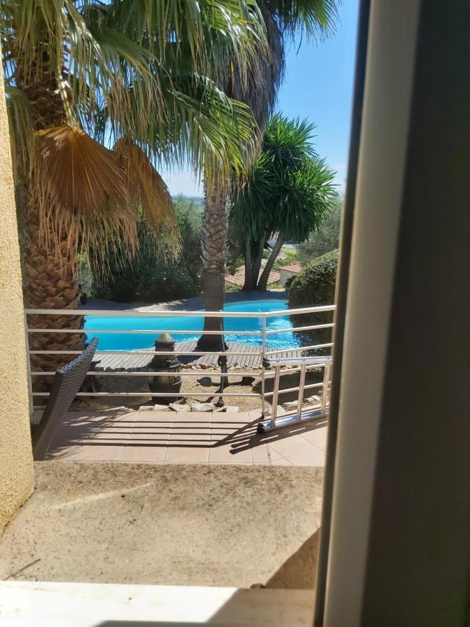 Beautiful Villa With A Stunning View Roujan Екстериор снимка